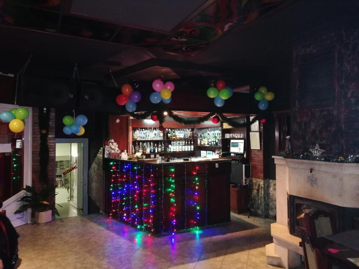 Discret Hotel & Restaurant Владая Экстерьер фото