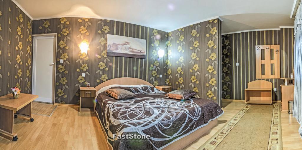 Discret Hotel & Restaurant Владая Экстерьер фото